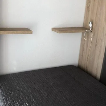 Apartament Calme Climatise Avec Parking Proche Centre Et Pour 4 Pers - Fr-1-607-234 *